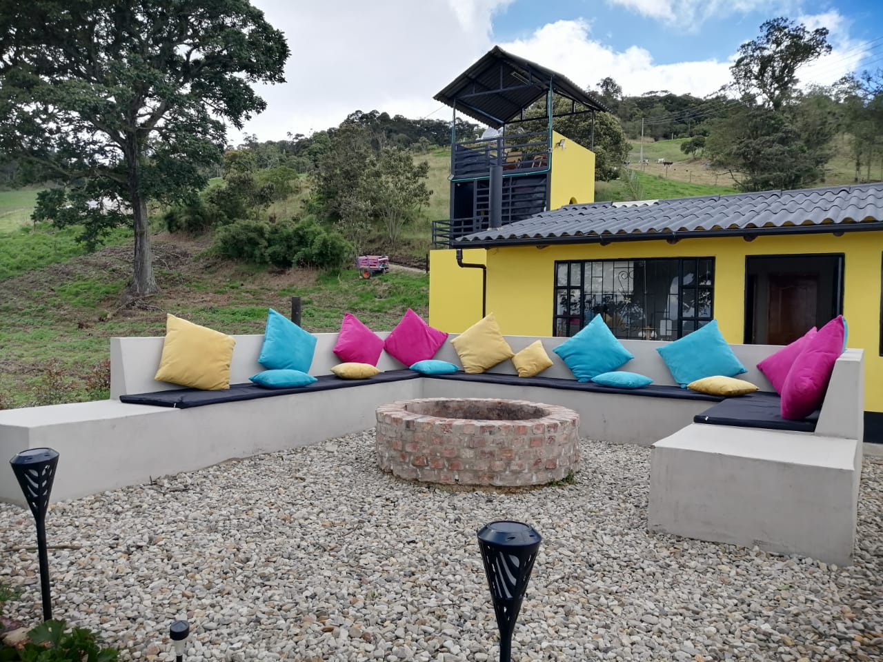 Casa Amarilla – Refugio Hills Glampsite